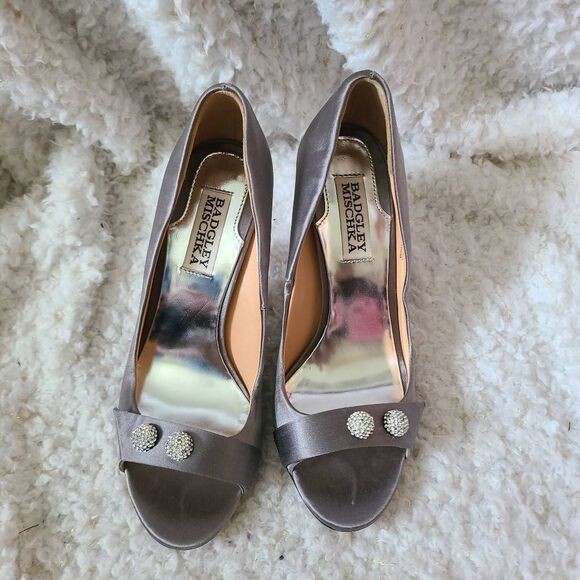 Badgley Mischka Silver Satin Wrapped Rhinestone Embellished Peep-toe Heels - Picture 2 of 5